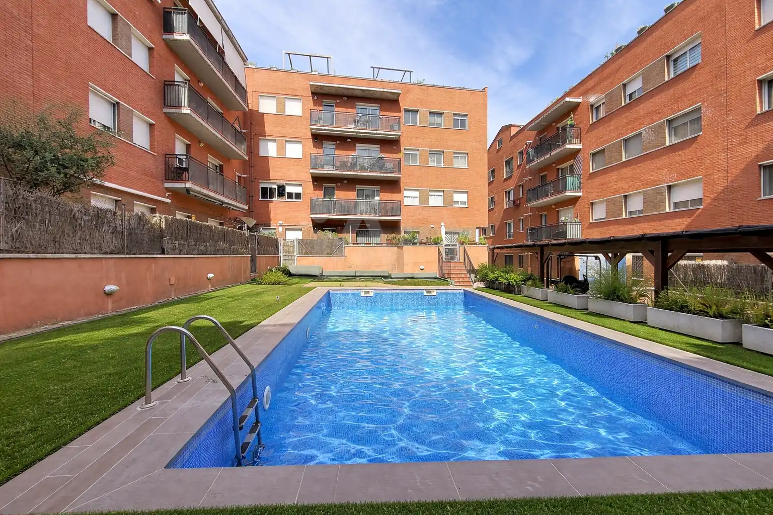 Piscina de Dúplex en venta en Sant Sadurní d'Anoia con Calefacción, Terraza y Piscina