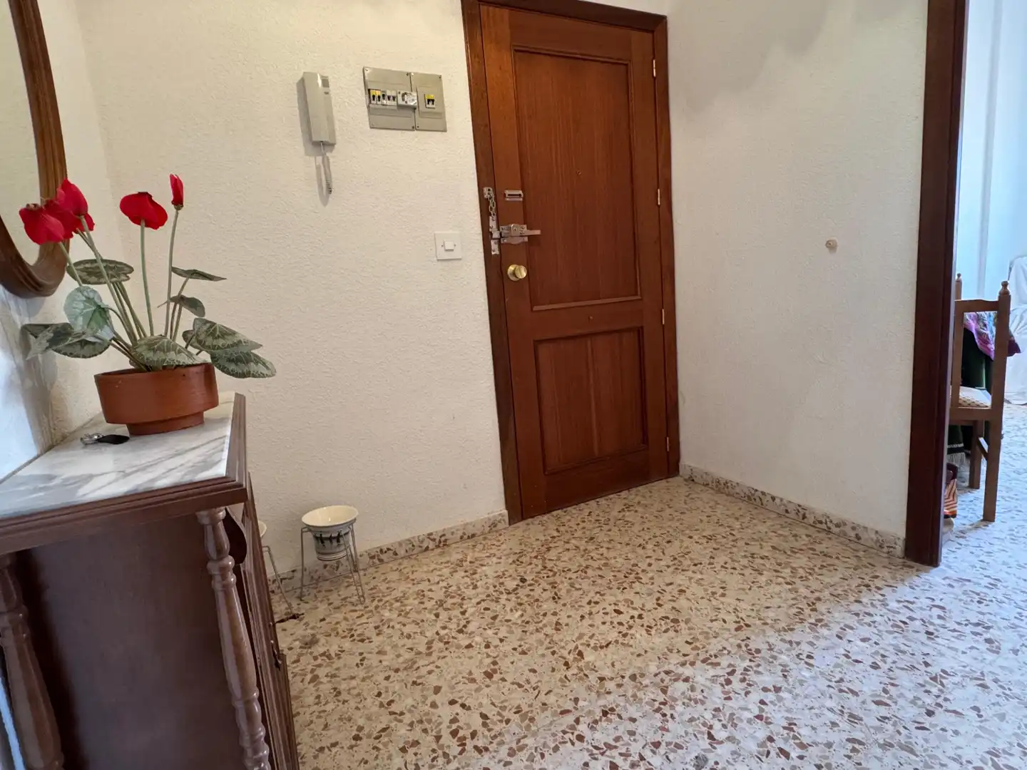 Piso en venta en Hellín con Balcón