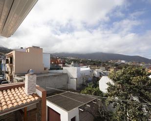 Vista exterior de Casa o xalet en venda en Los Realejos amb Terrassa i Balcó