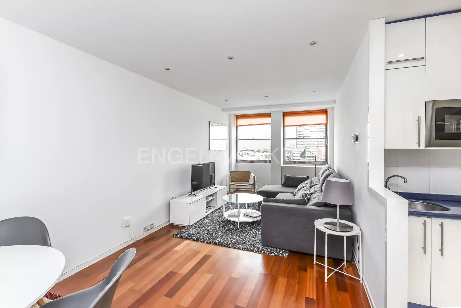 Vista exterior de Piso de alquiler en Madrid con Aire acondicionado, Calefacción y Amueblado