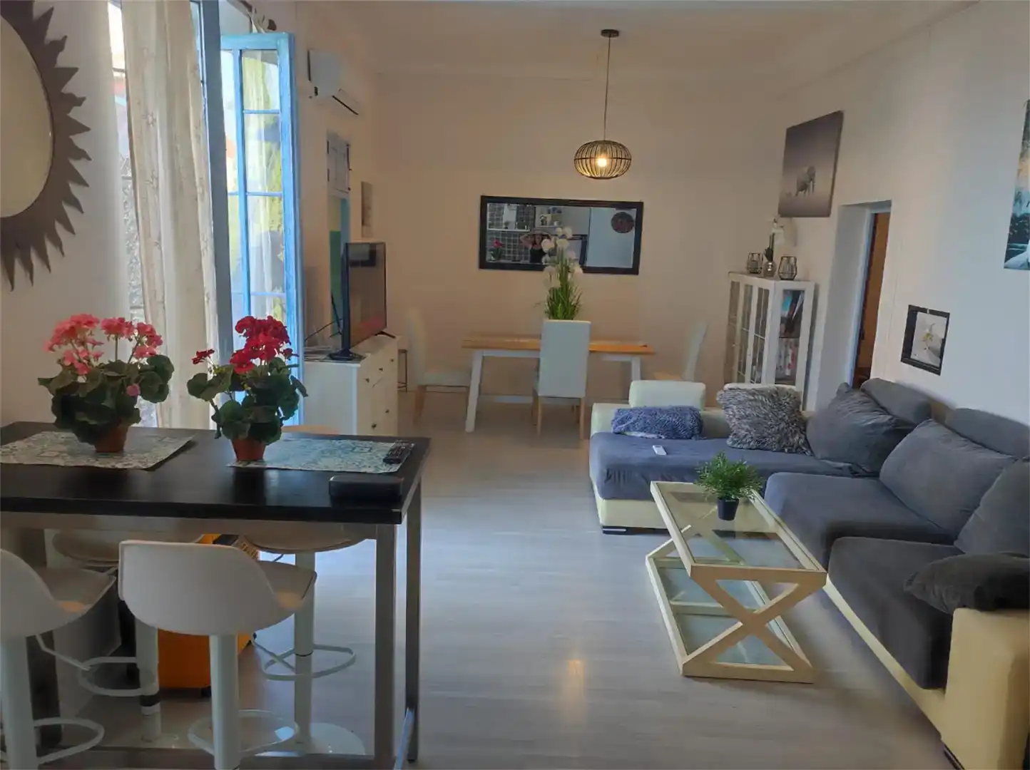 Sala d'estar de Casa adosada en venda en Onil, Alicante