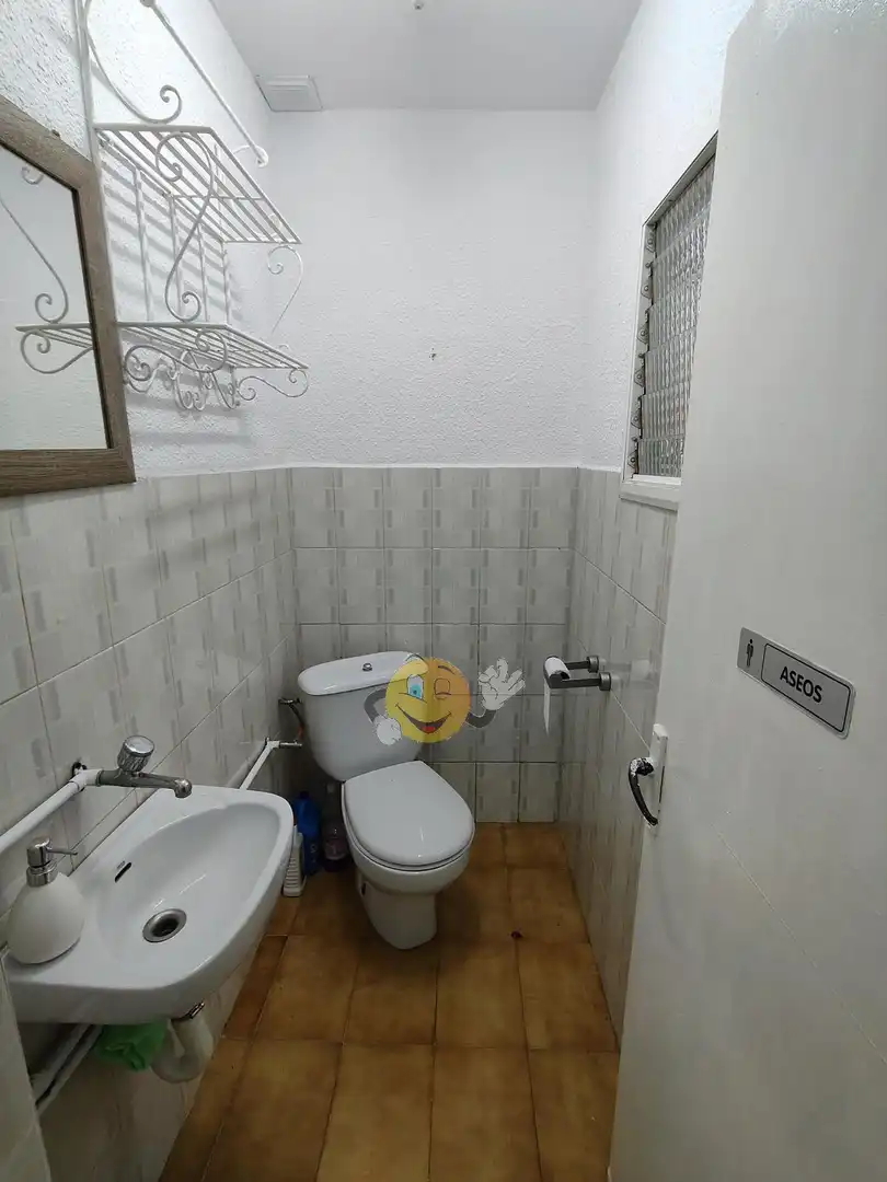 Local comercial en venta en Frederic Soler, imagen 9