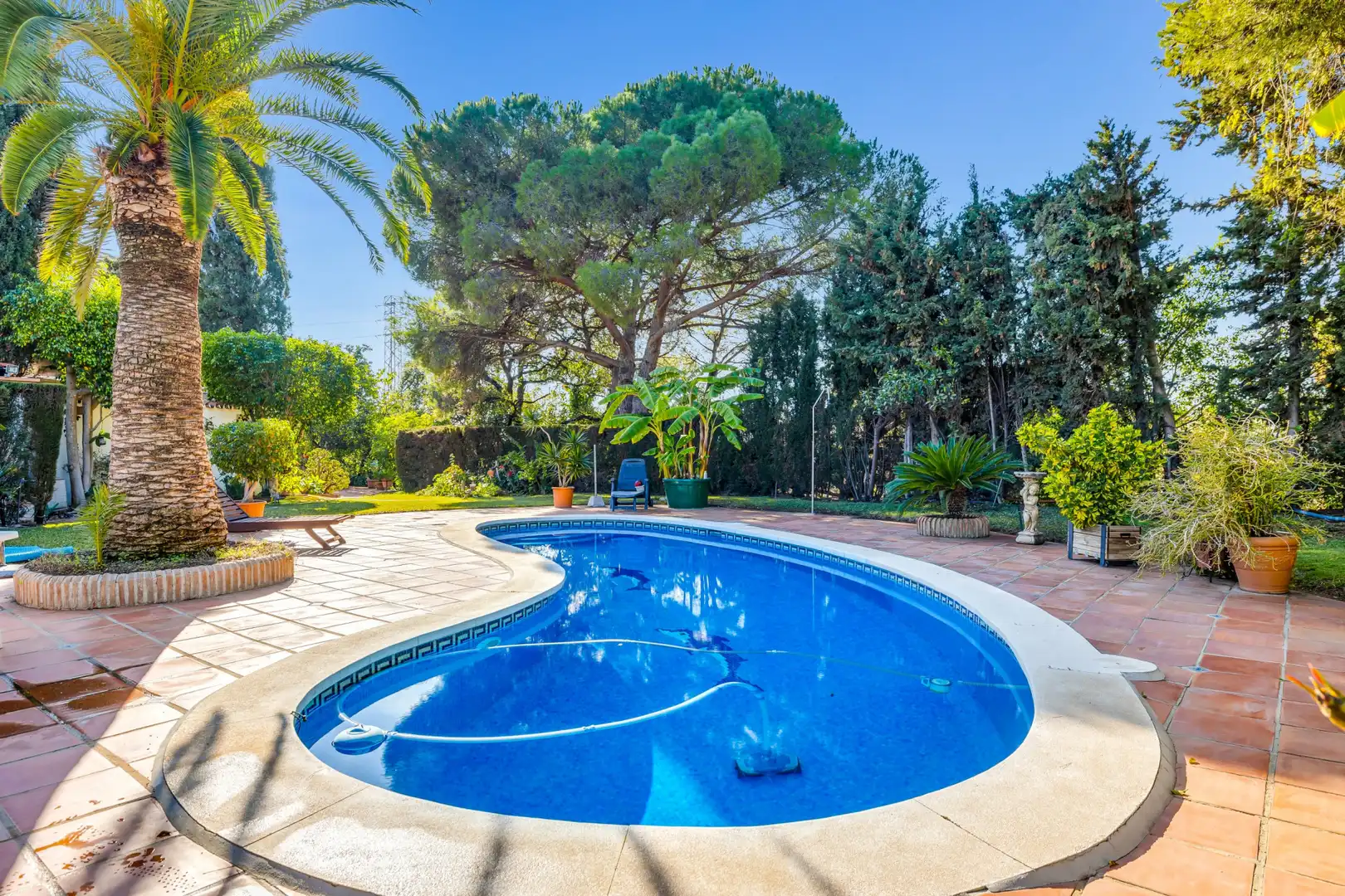 House with pool for sale in Estepona Pueblo