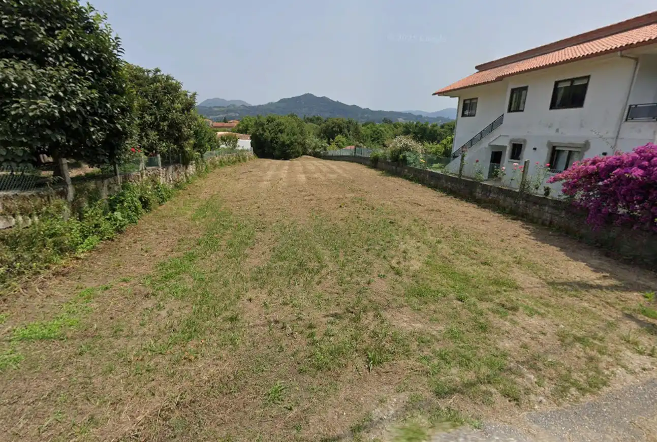 Casa o chalet en venta en Nigrán con Calefacción, Jardín privado y Trastero