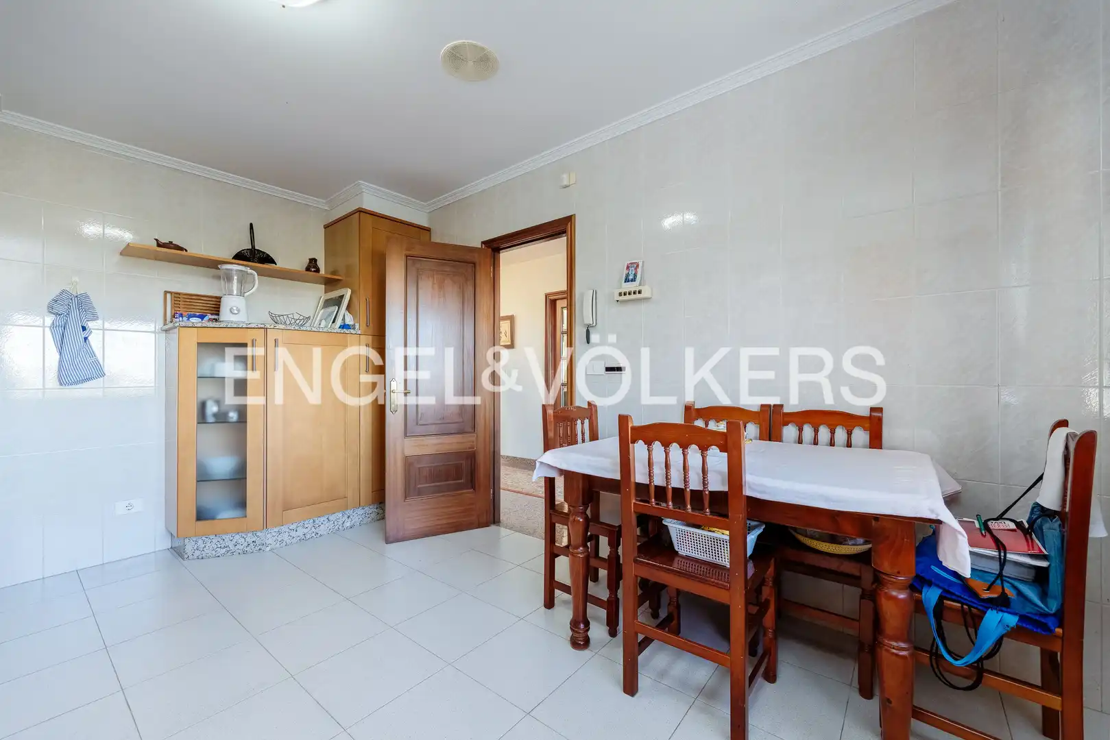 Comedor de Casa o chalet en venta en Vigo  con Calefacción, Jardín privado y Parquet