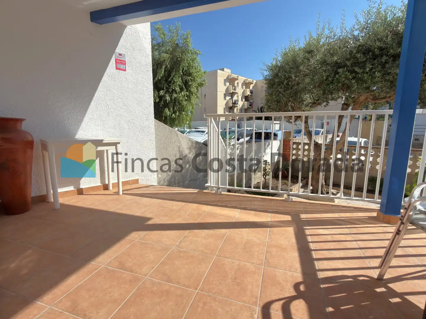 Terraza de Planta baja en venta en Vilanova i la Geltrú con Aire acondicionado, Jardín privado y Terraza