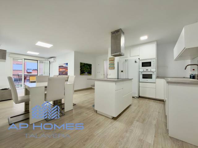 Piso en Venta en Joaquina Santander en Centro - Corte Inglés