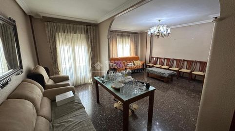 Foto 2 de Piso en venta en Mengíbar, Jaén