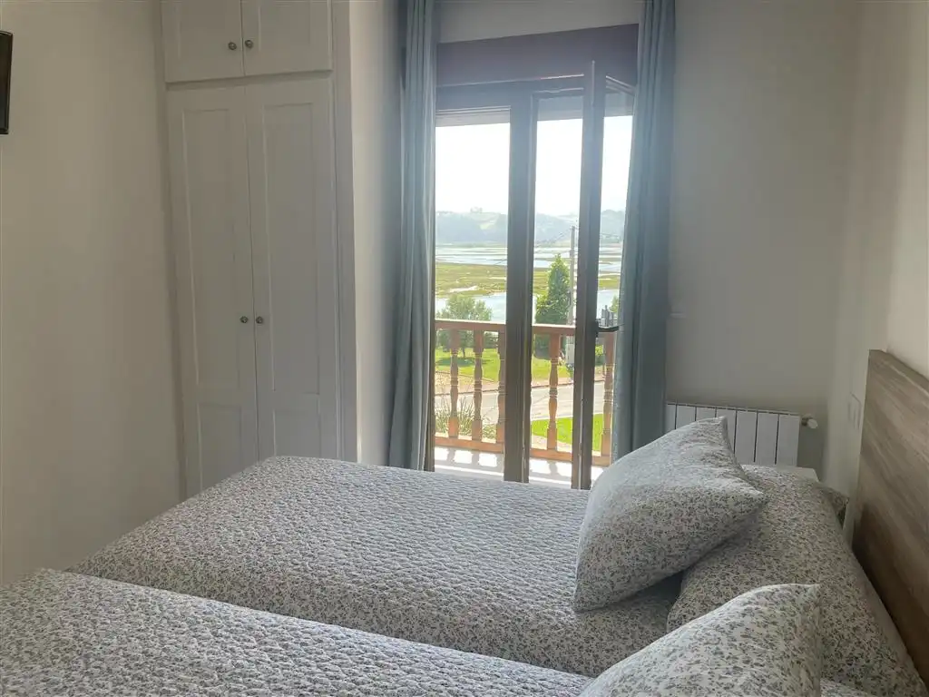 Habitación de Piso en venta en San Vicente de la Barquera con Calefacción, Amueblado y Horno