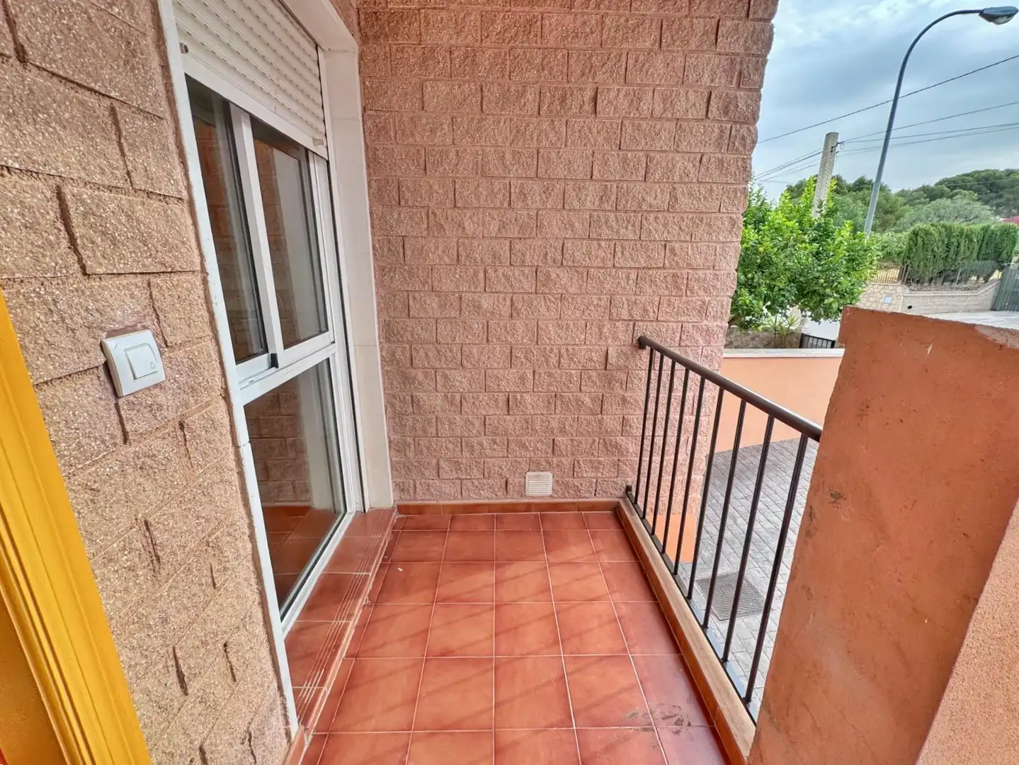 Terraza de Casa adosada en venta en Petrer con Jardín privado, Balcón y Piscina comunitaria