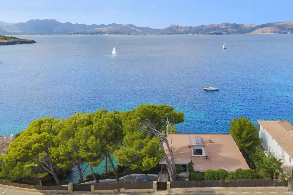 Vista exterior de Casa o xalet en venda en Alcúdia amb Jardí privat, Terrassa i Piscina