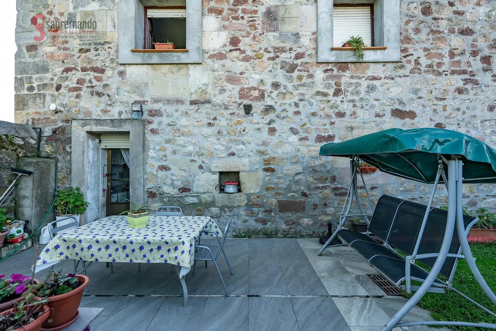Terraza de Casa adosada en venta en Torrelavega  con Jardín privado, Terraza y Trastero