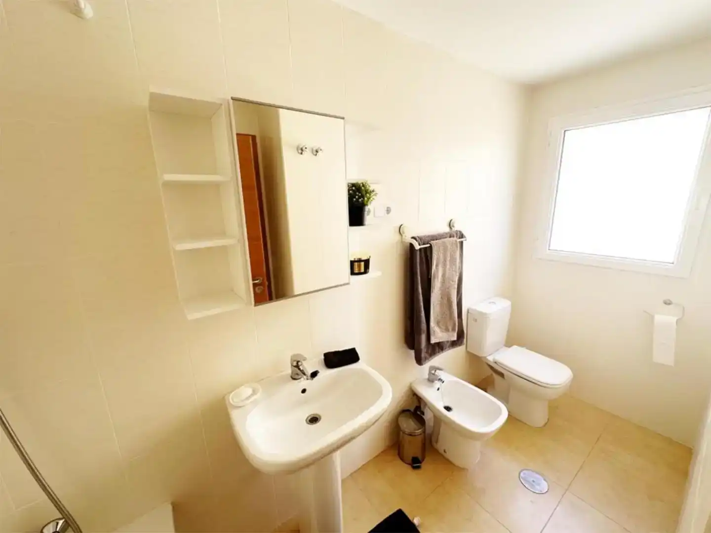 Badezimmer von Wohnung zur Miete in Torre-Pacheco mit Klimaanlage und Balkon