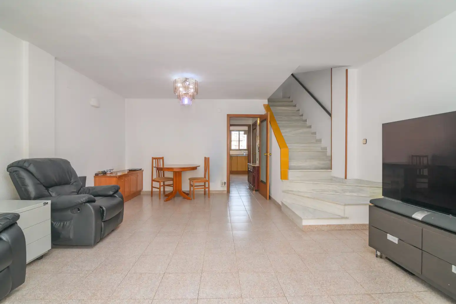 Casa adosada en venda en Sant Boi de Llobregat amb Aire condicionat i Terrassa