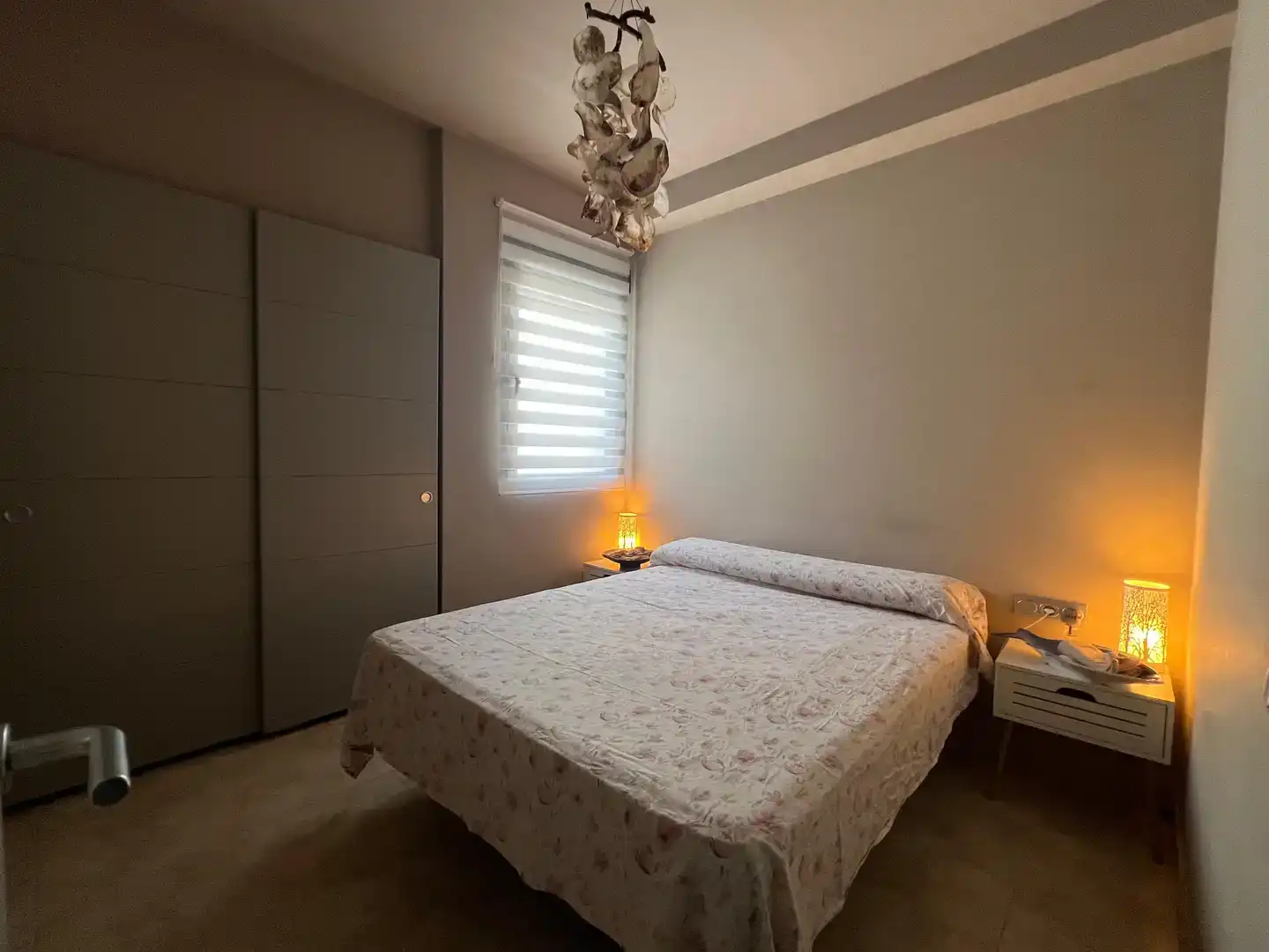 Dormitori de Apartament de lloguer en Vera amb Aire condicionat, Jardí privat i Piscina