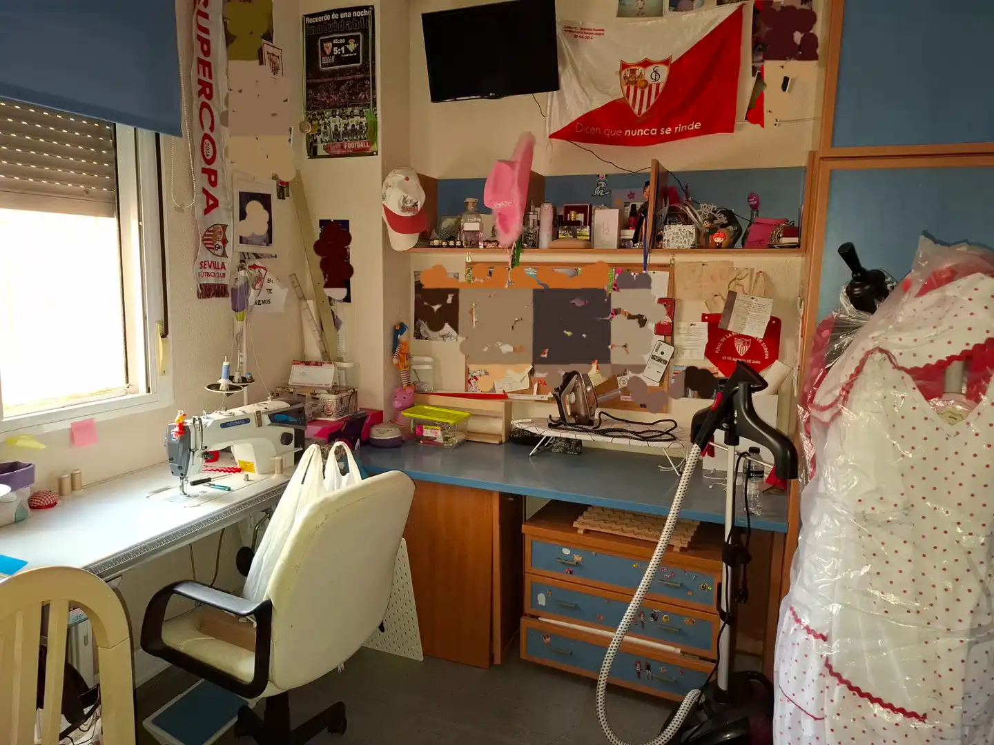 Bedroom of Flat for sale in Sevilla  with Air Conditioner, Terrace and Storage room