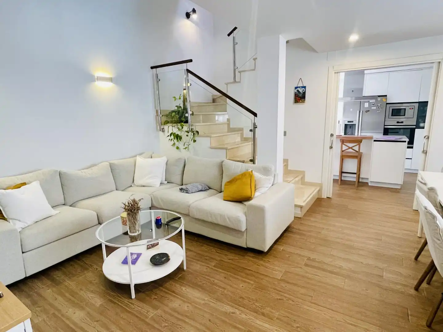 Sala d'estar de Casa o xalet en venda en Antequera amb Calefacció, Jardí privat i Terrassa