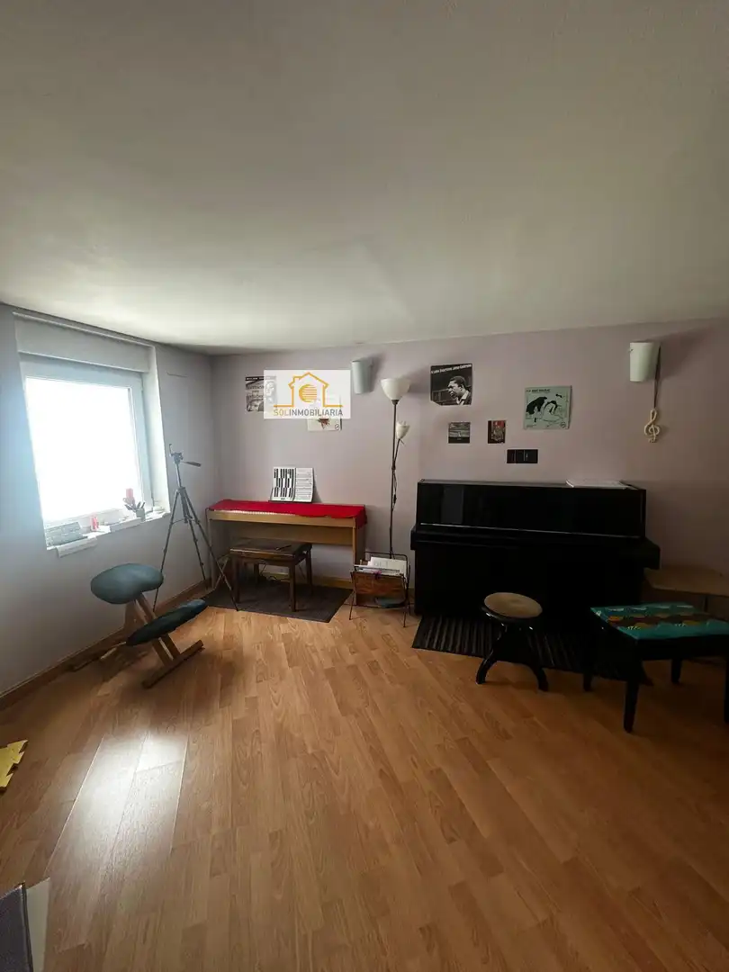 Planta baja en venta en León Capital  con Calefacción y Parquet