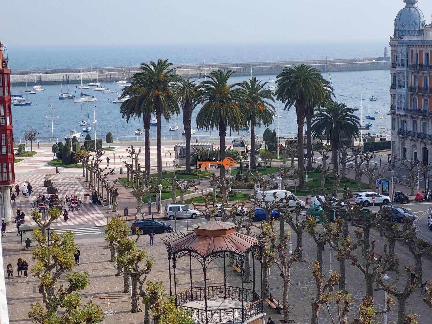 Vista exterior de Piso en venta en Castro-Urdiales