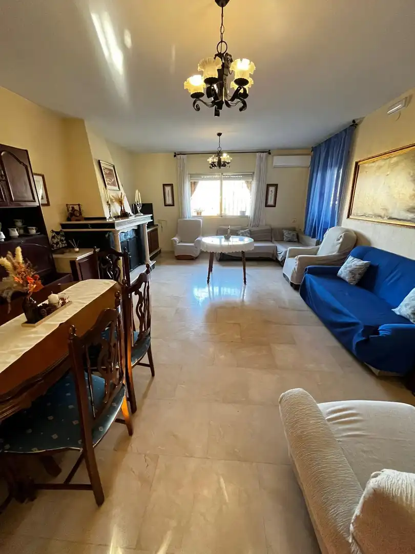 Villa con piscina in vendita a Periurbano Oeste - Sierra, imagen 3