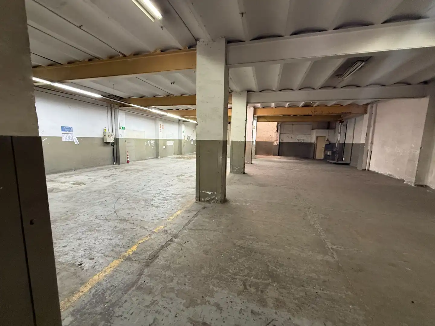 Nau industrial de lloguer en Sant Adrià de Besòs