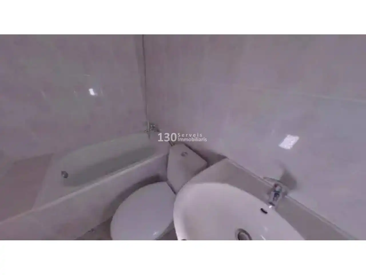 Bany de Pis en venda en Nou Barris