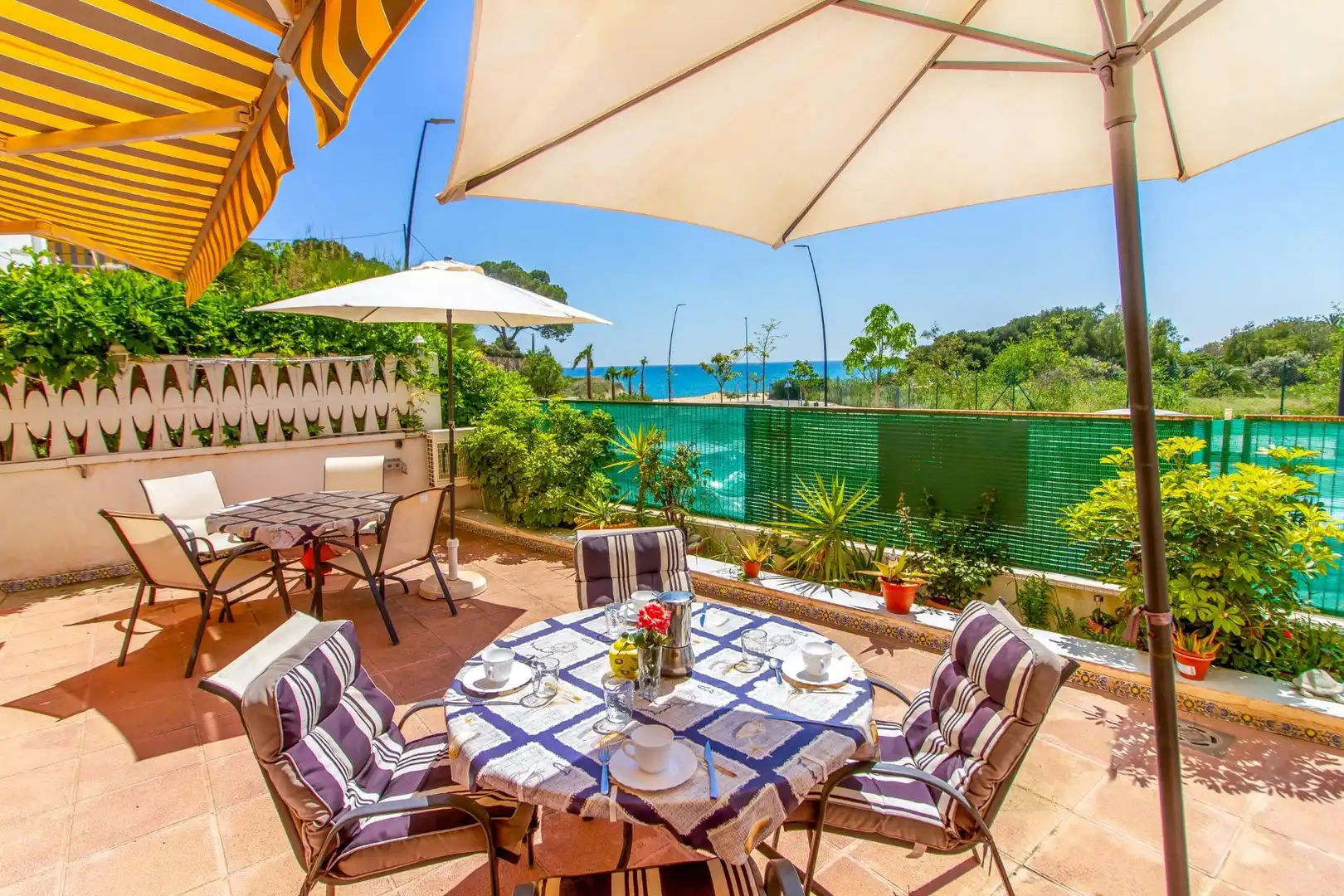 Terrassa de Casa adosada en venda en Villajoyosa / La Vila Joiosa amb Aire condicionat, Moblat i Piscina comunitària