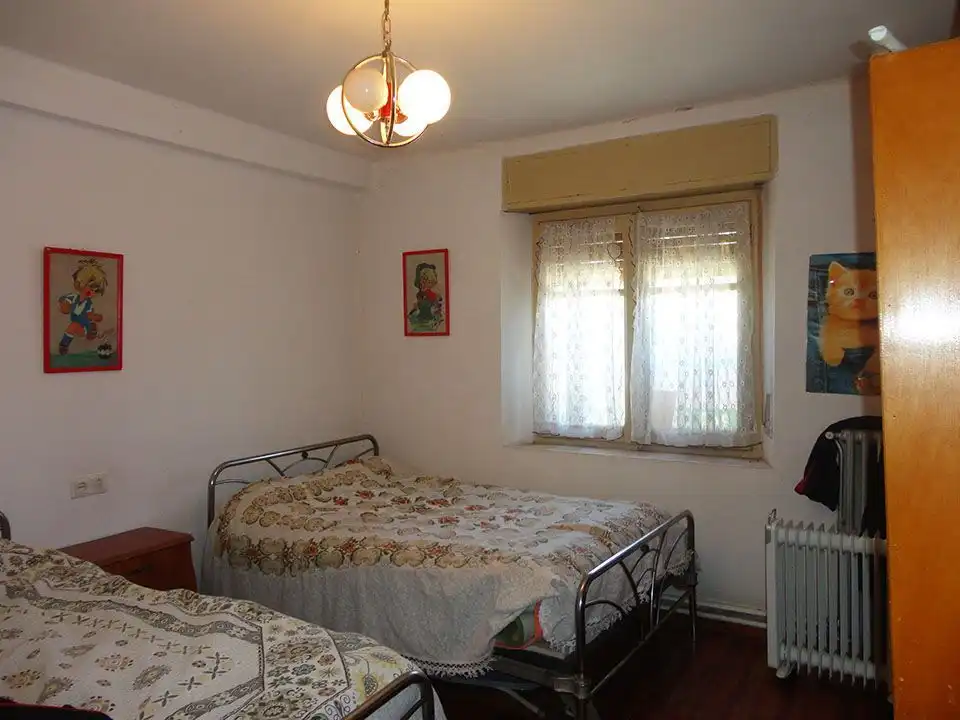 Habitación de Finca rústica en venta en Regumiel de la Sierra con Calefacción y Amueblado