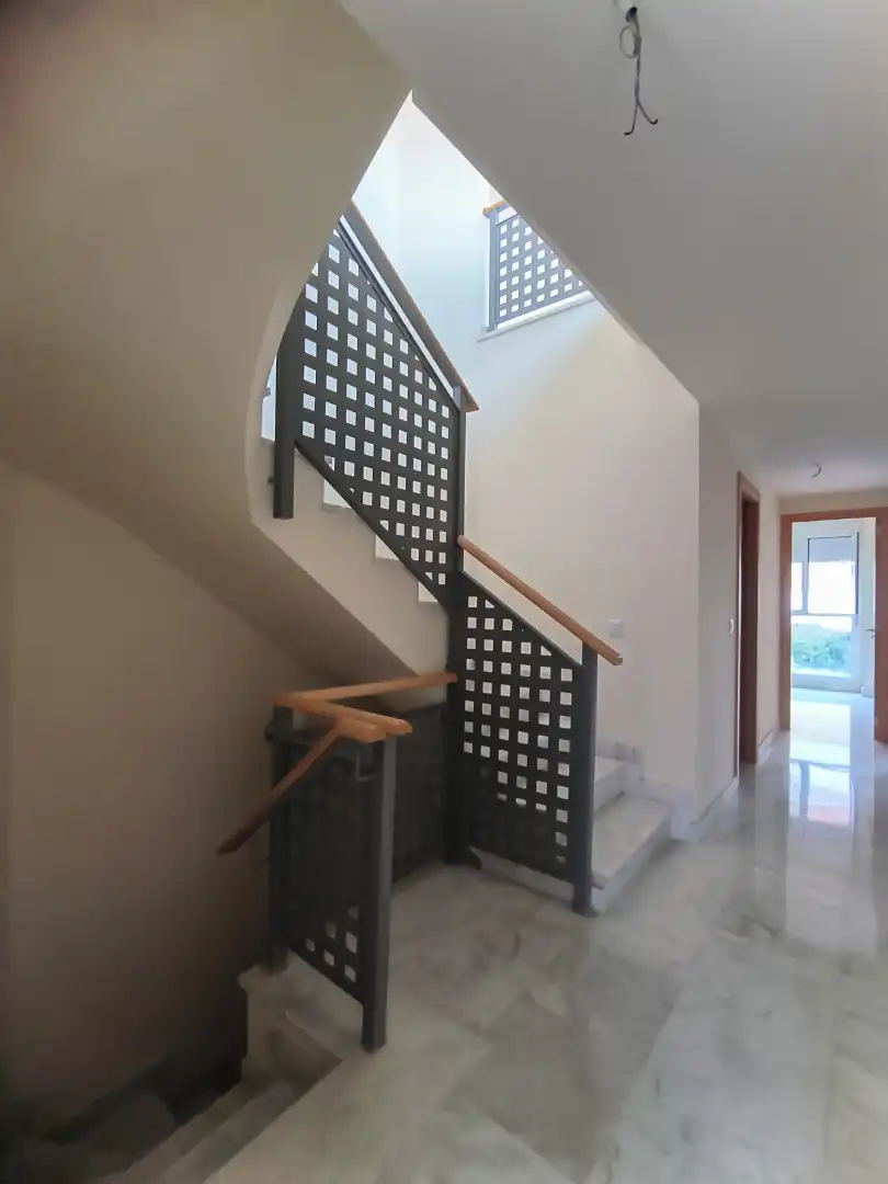 Casa adosada en venta en Espartinas con Terraza