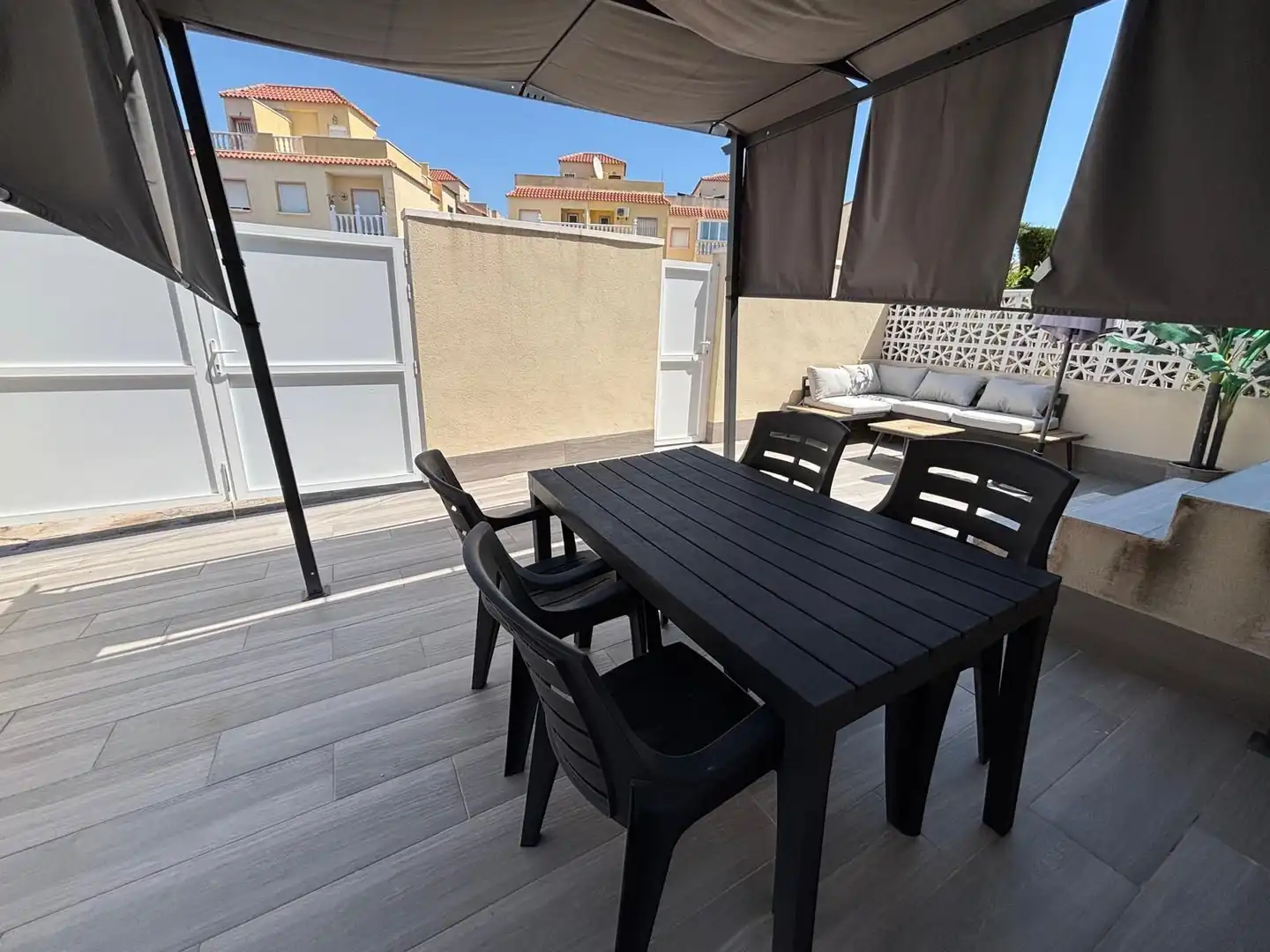 Terraza de Casa o chalet en venta en Torrevieja con Jardín privado y Piscina comunitaria