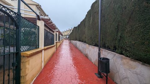 Foto 4 de Casa adosada en venta en Huétor Vega, Granada