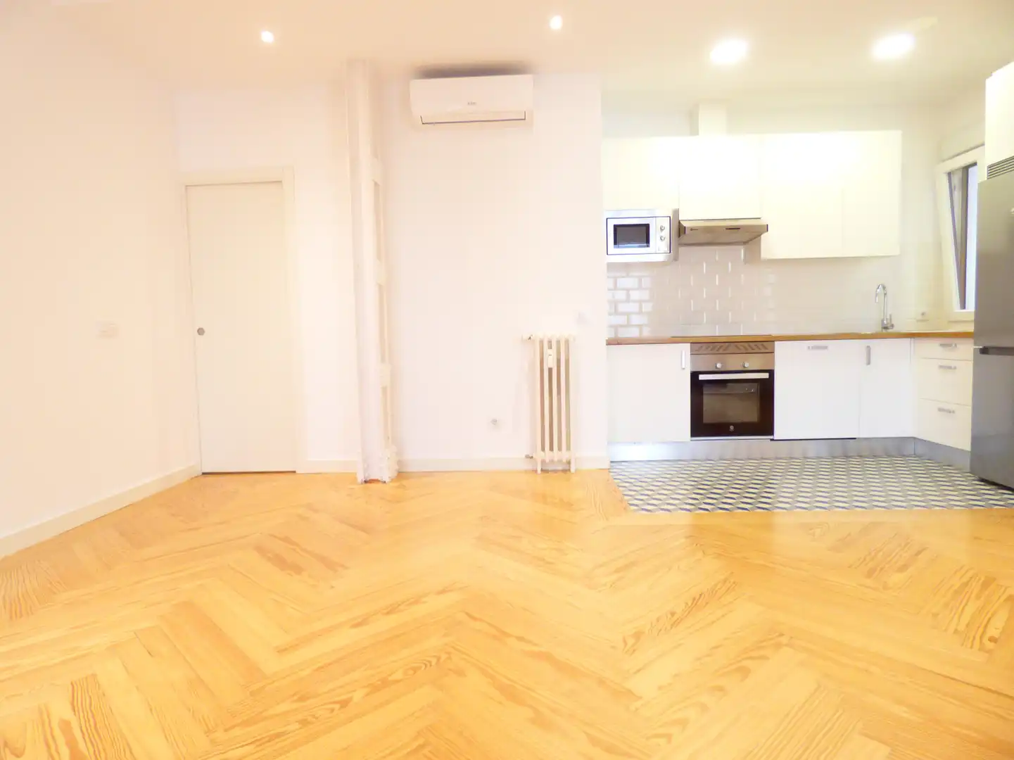 Flat for rent in Madrid - Avenida de Menéndez Pelayo, Ibiza de Madrid