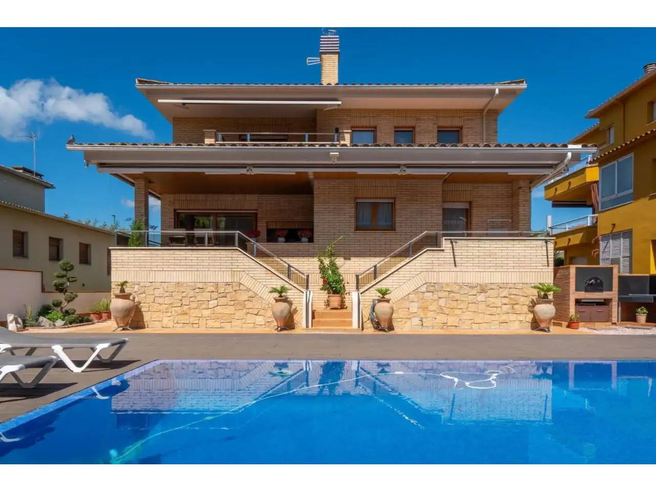 Exterior view of Houses for sale in Banyoles  with Air Conditioner, Heating and Private garden