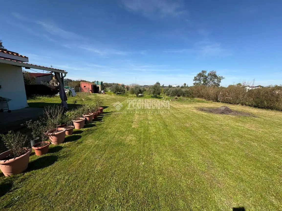 Country homes for sale in Badajoz  with Private garden and Terrace