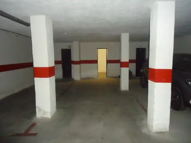 Garage zur Miete in San Miguel, 132, San Miguel