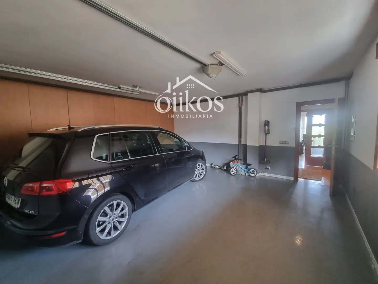 Parking de Casa adosada en venta en Villamayor con Aire acondicionado, Calefacción y Parquet