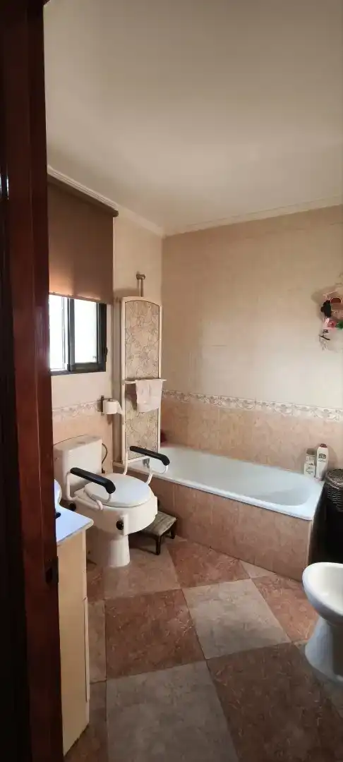 Bany de Casa o xalet en venda en  Córdoba Capital amb Aire condicionat