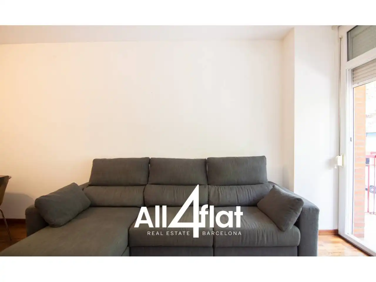 Sala de estar de Piso de alquiler en Barcelona con Parquet y Balcón