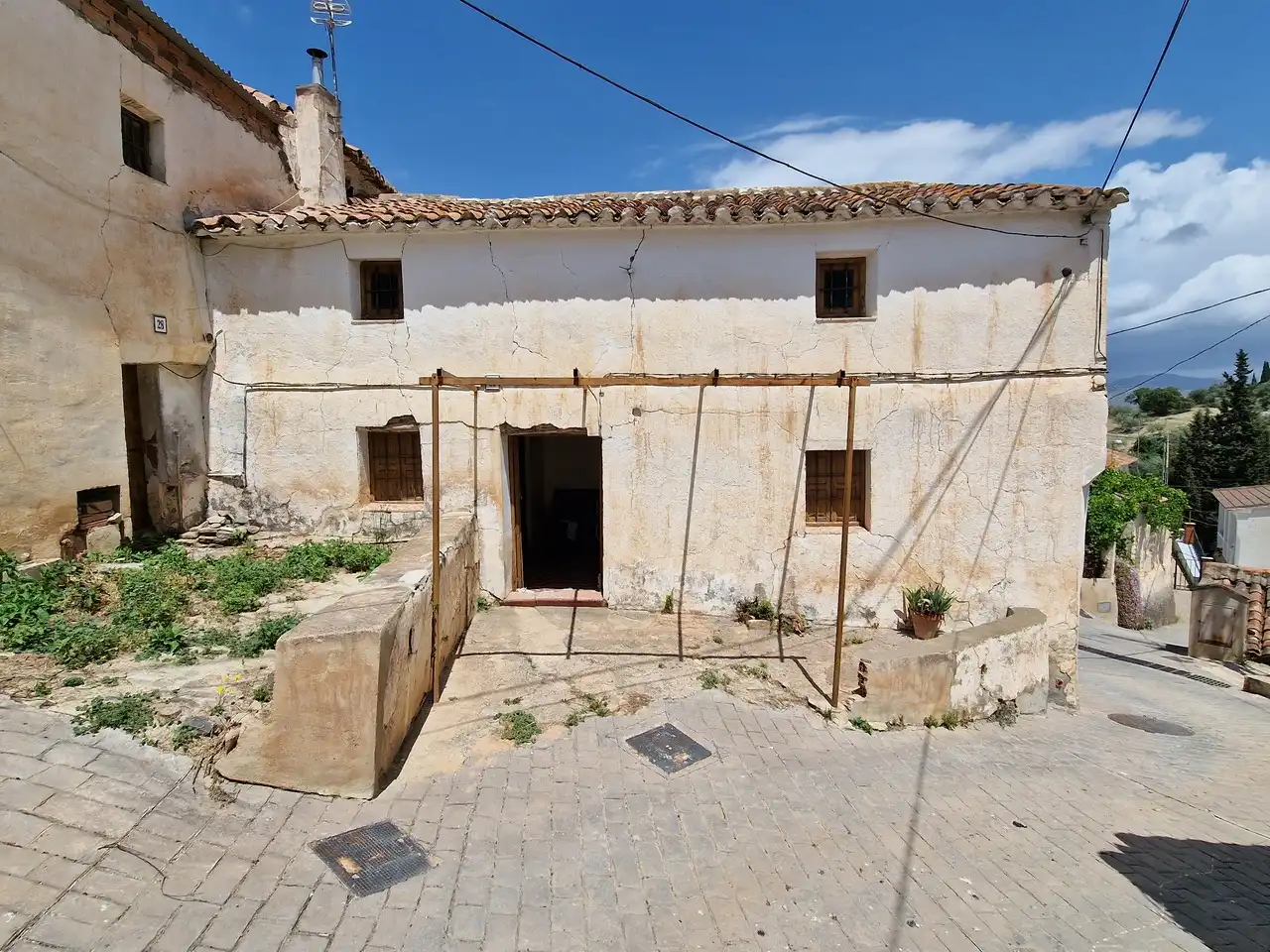 Außenansicht von Country house zum Verkauf in Viñuela