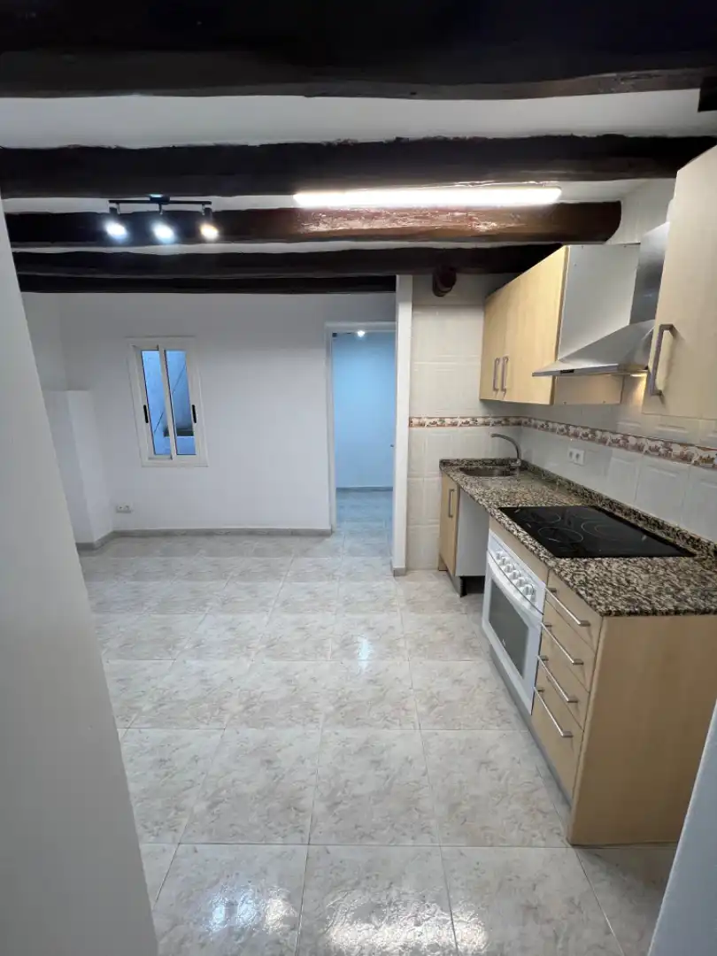 Attic for rent in Carrer de Sant Antoni, Centre