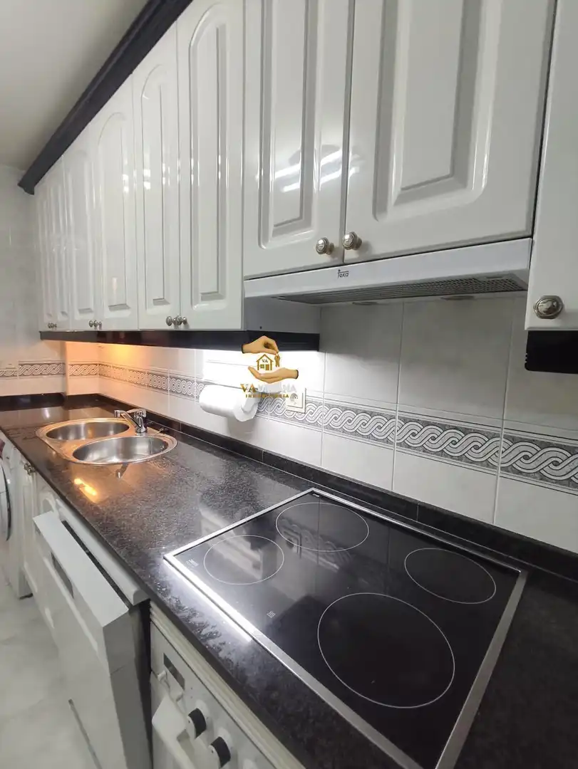 Küche von Wohnung zur Miete in Salamanca mit Heizung, Terrasse und Abstellraum