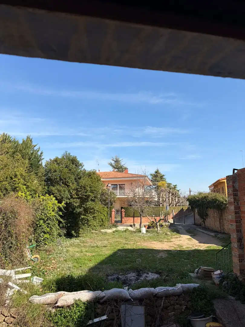 Vista exterior de Casa o chalet en venta en Torrelles de Foix con Jardín privado