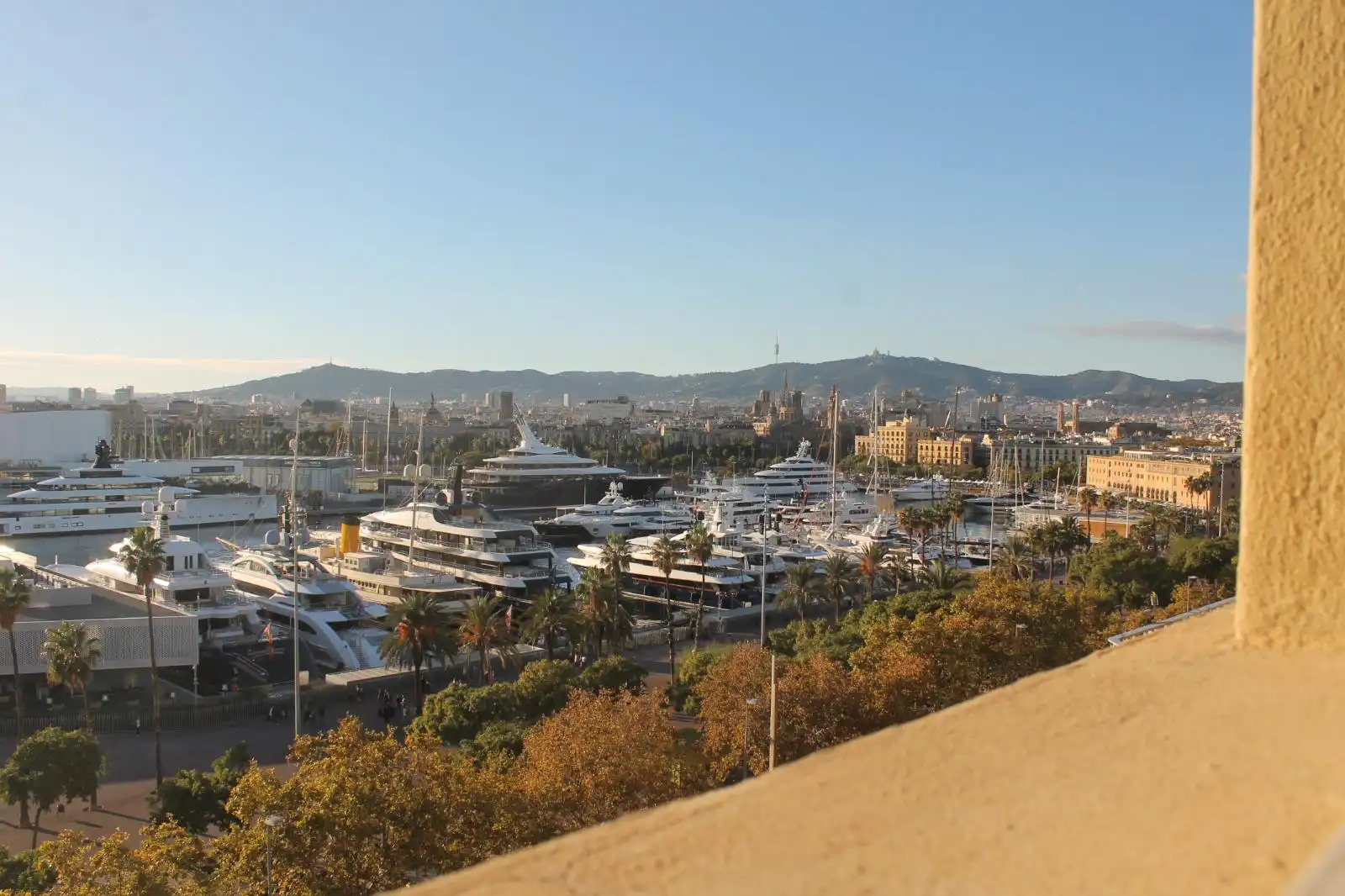 Vista exterior de Apartamento en venta en Barcelona con Calefacción
