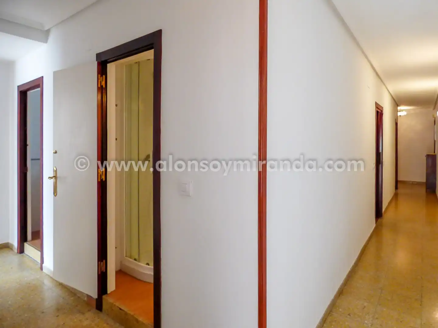 Wohnung zur Miete in Oviedo  mit Heizung, Parkett und Möbliert