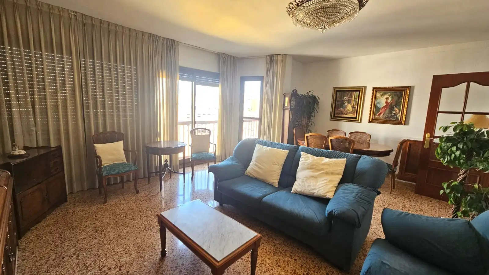 Living room of Flat for sale in Valencia  with Air Conditioner, Heating and Balcony