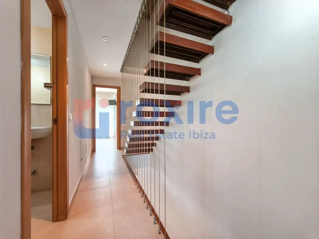 Maisonette zur Miete in Sant Josep de sa Talaia mit Klimaanlage, Terrasse und Möbliert