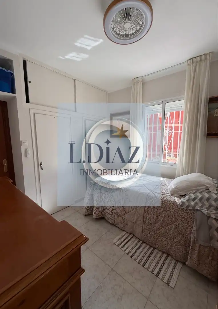 Bedroom of Flat for sale in Málaga  with Furnished