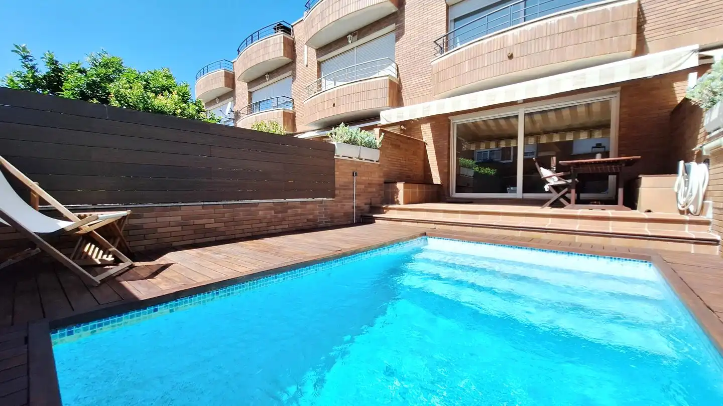 Swimming pool of Houses for sale in Vilassar de Mar  with Air Conditioner, Heating and Private garden