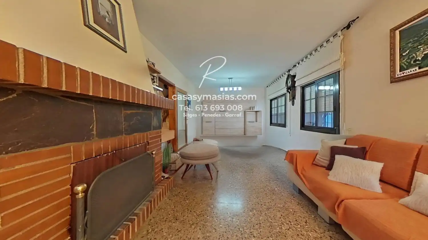Sala d'estar de Casa o xalet en venda en Sant Pere de Ribes amb Calefacció, Jardí privat i Terrassa