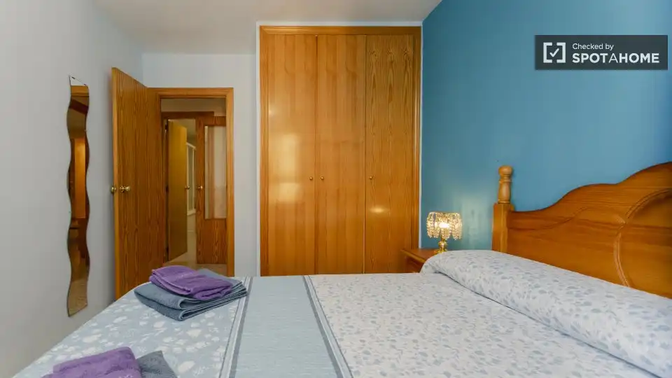 Habitació a Corinto - Almarda